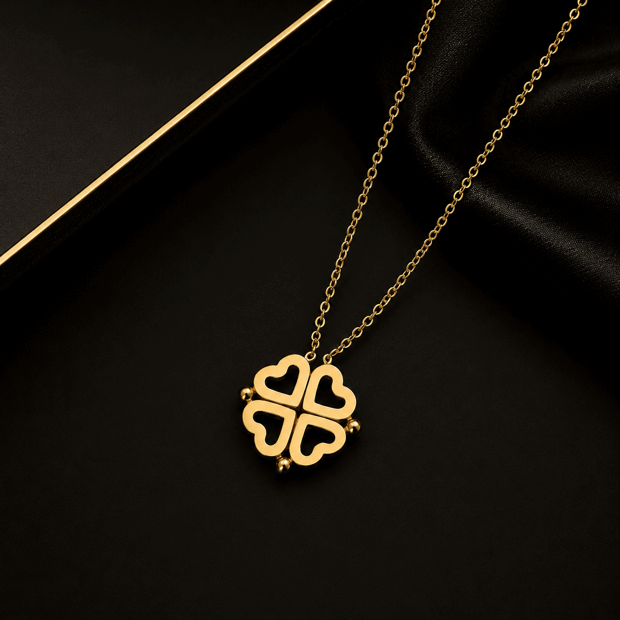 Collar Corazones Versátil
